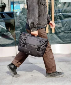 Chrome Business- & Laptop Bags|Crossbody Bags-Midtown 20L Messenger bag 16″ recycled nylon