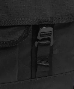 Chrome Business- & Laptop Bags|Crossbody Bags-Midtown 20L Messenger bag 16″ recycled nylon